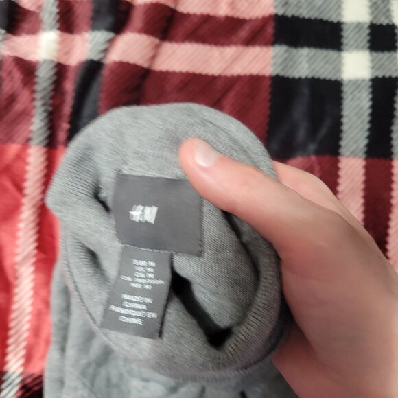 5 Sweater Lot 2 BNWT - Picture 4 of 10